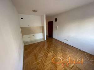 Garsonjera 20m2 Grbavica